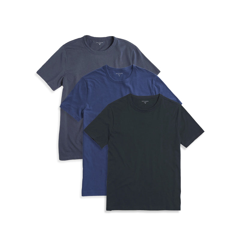  wearing Baltic Blue/Blue Slate/Pine Classic Crew Driggs 3-Pack