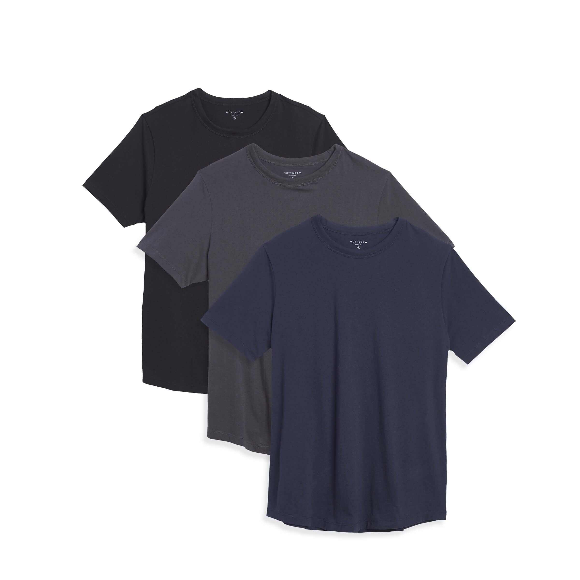  wearing Black/Dark Gray/Navy Curved Hem Driggs 3-Pack