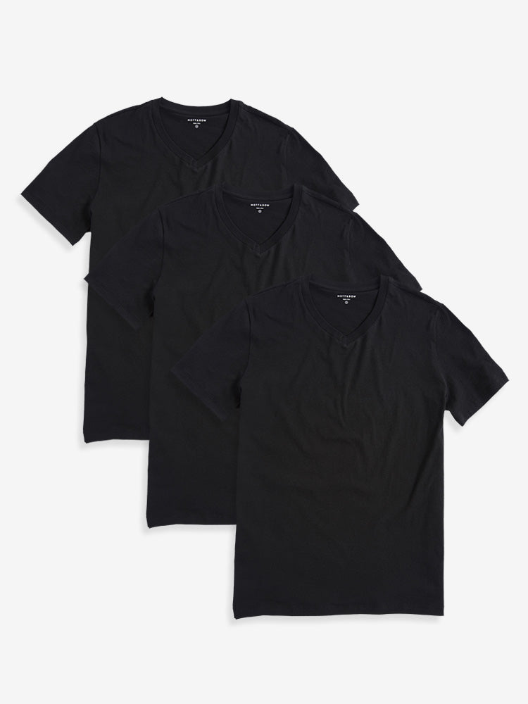 Men wearing Black Classic V-Neck Driggs 3-Pack