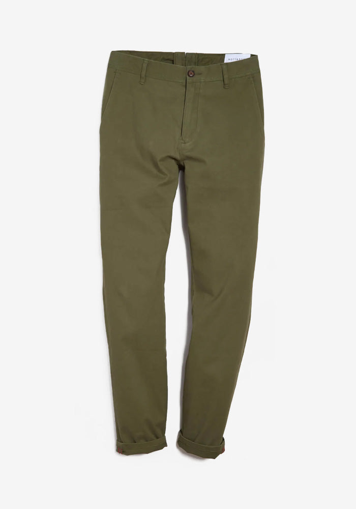 Men wearing Green The Twill Chino Charles