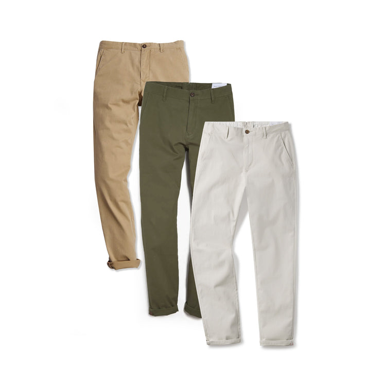  wearing Green/Khaki/Beige The Twill Chino Charles 3-Pack