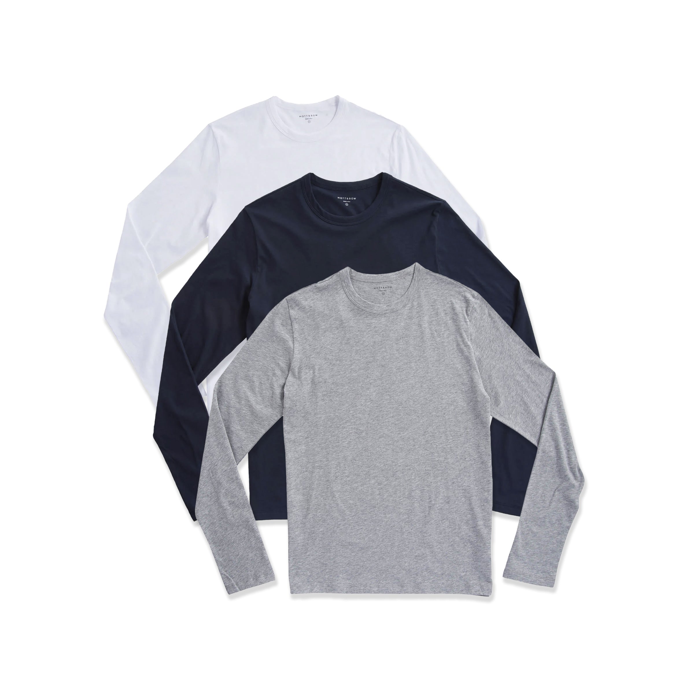 Men wearing Bleu marine/Blanc/Gris chiné Long Sleeve Crew Tee Driggs 3-Pack shirts pour hommes