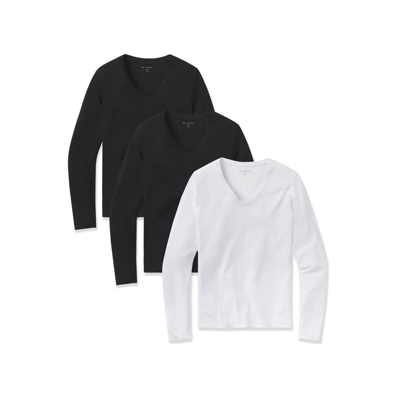  wearing 2 noirs/1 blanc Long Sleeve V-Neck Tee Marcy 3-Pack shirts pour femmes