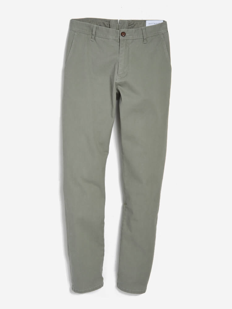 Men wearing Light Gray The Twill Chino Charles