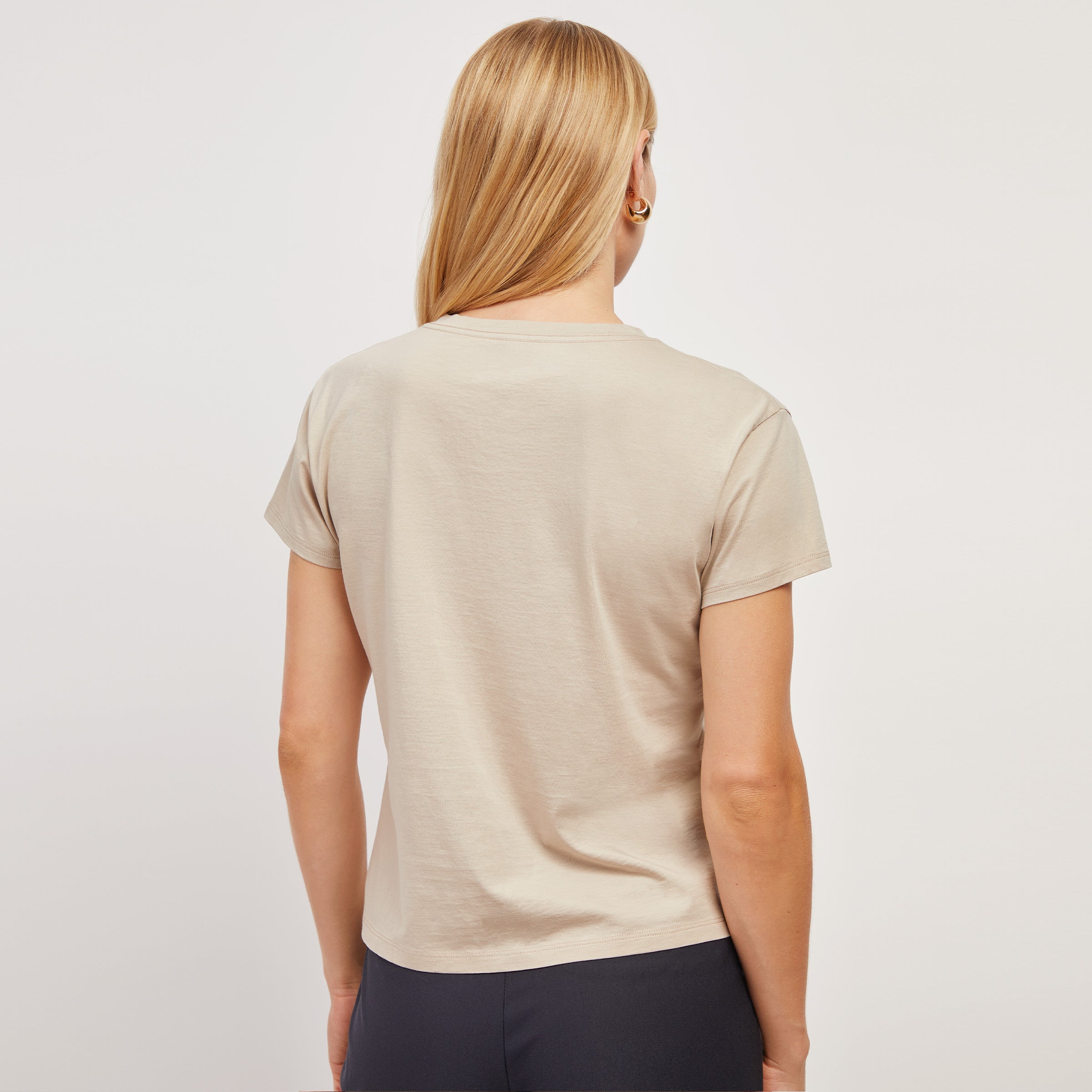 Women wearing Oat Cotton Relaxed V-Neck Tee