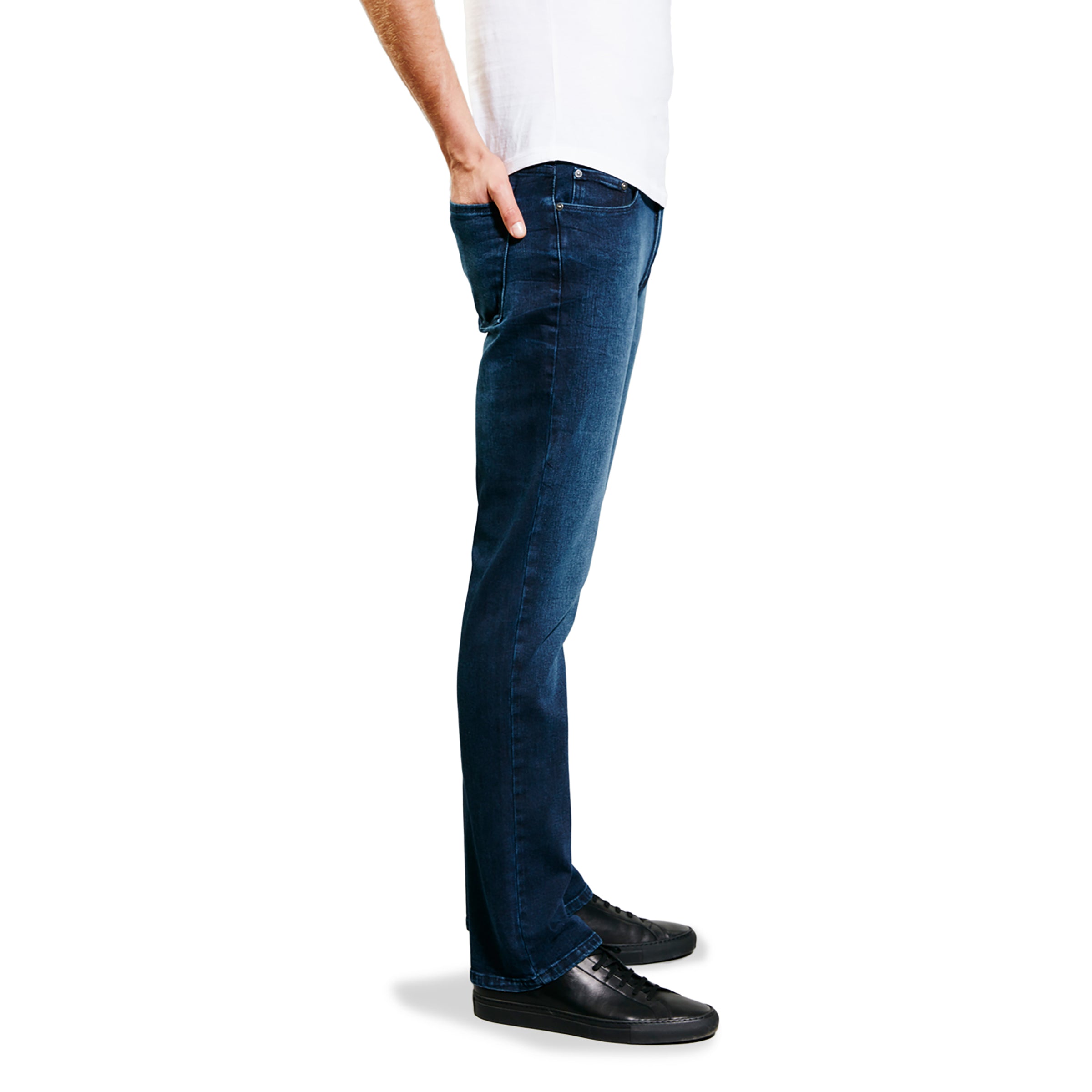 Men wearing Azul oscuro/medio Straight Staple Jeans