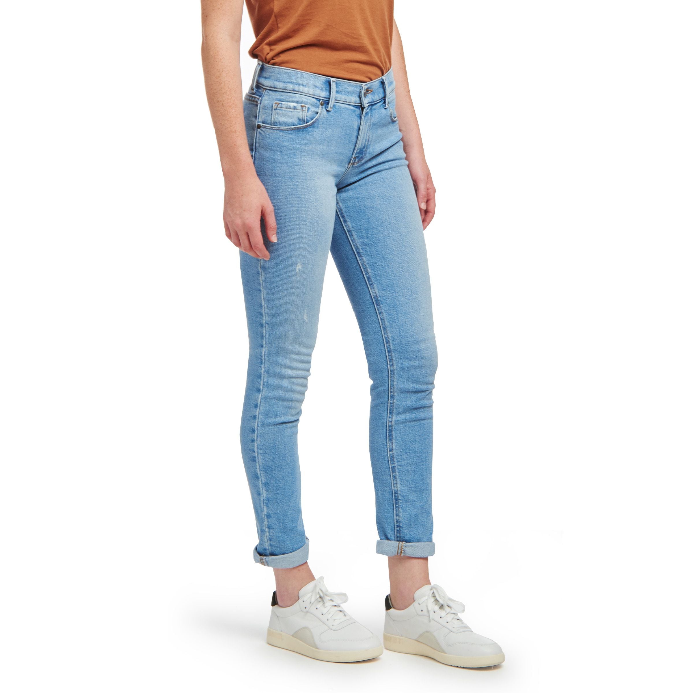 Women wearing Azul claro Slim Straight Hubert Jeans