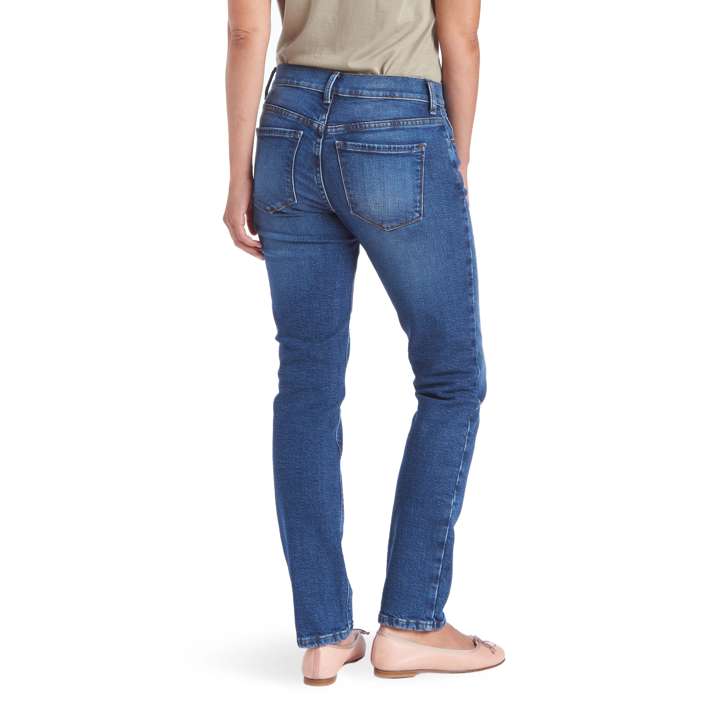 Women wearing Azul medio Slim Straight Grand Jeans