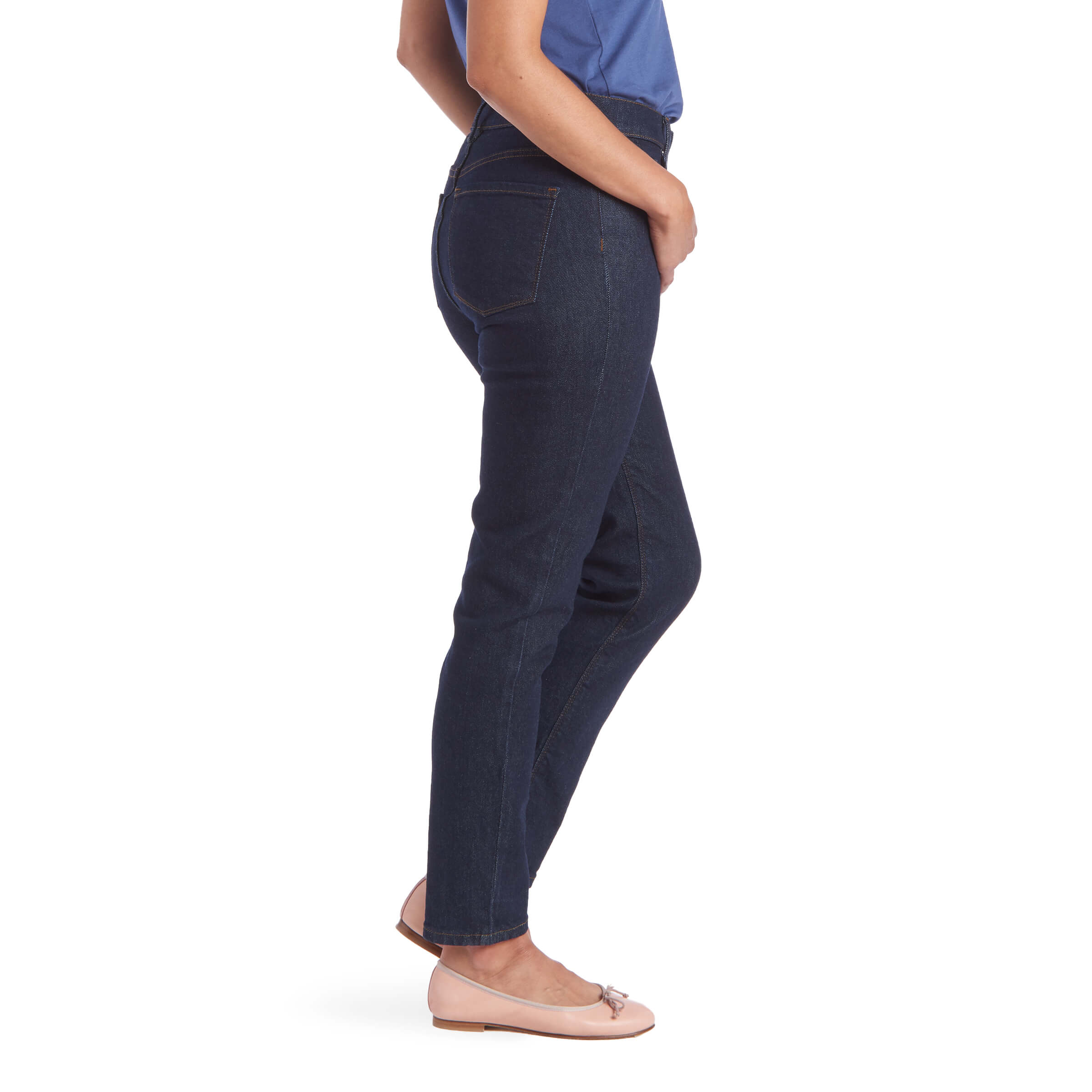 Women wearing Dark Blue Mom Grand Jeans