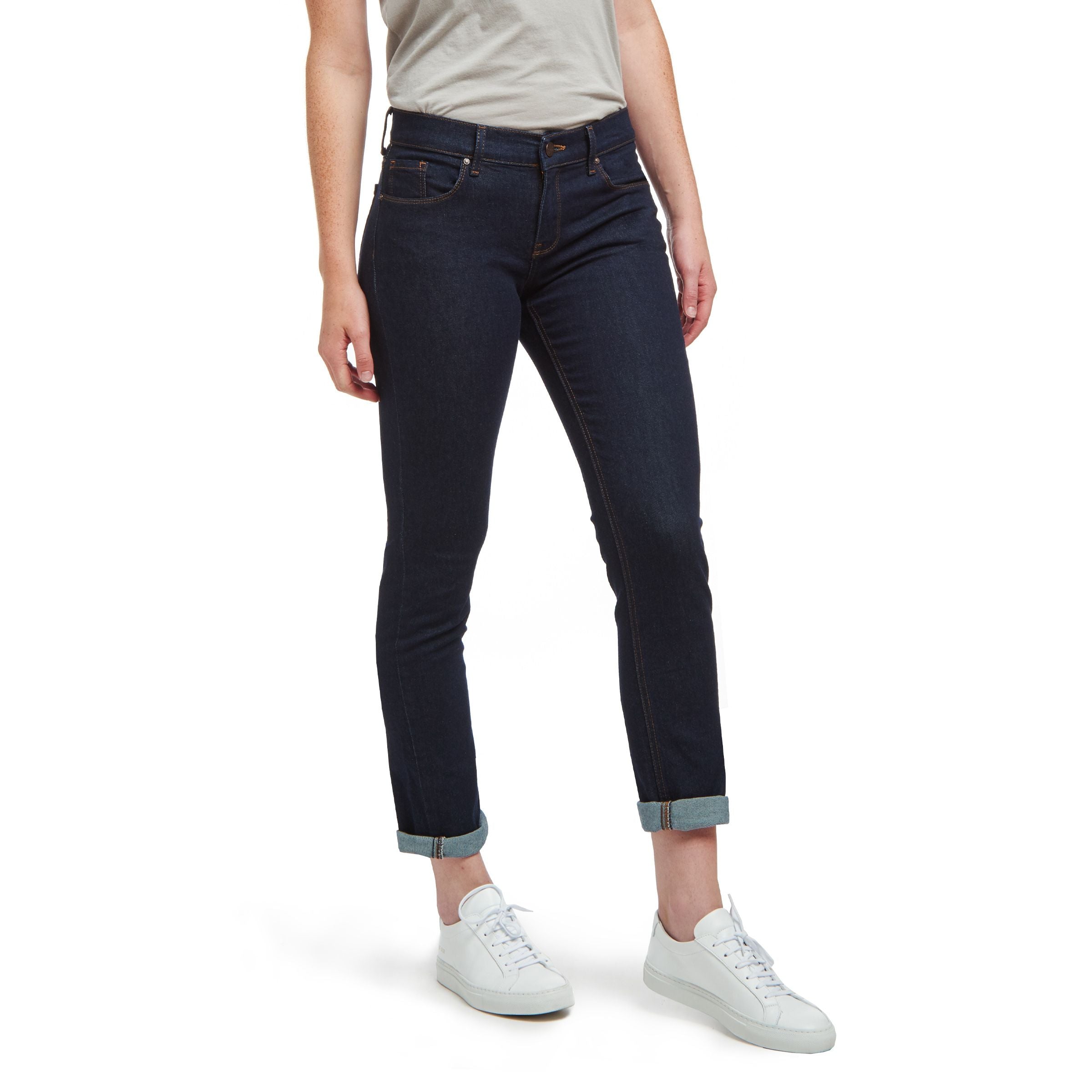 Women wearing Bleu Foncé Slim Straight Ridge Jeans