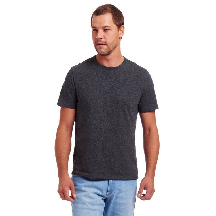 Men wearing Carbón jaspeado Classic Crew Driggs Tee