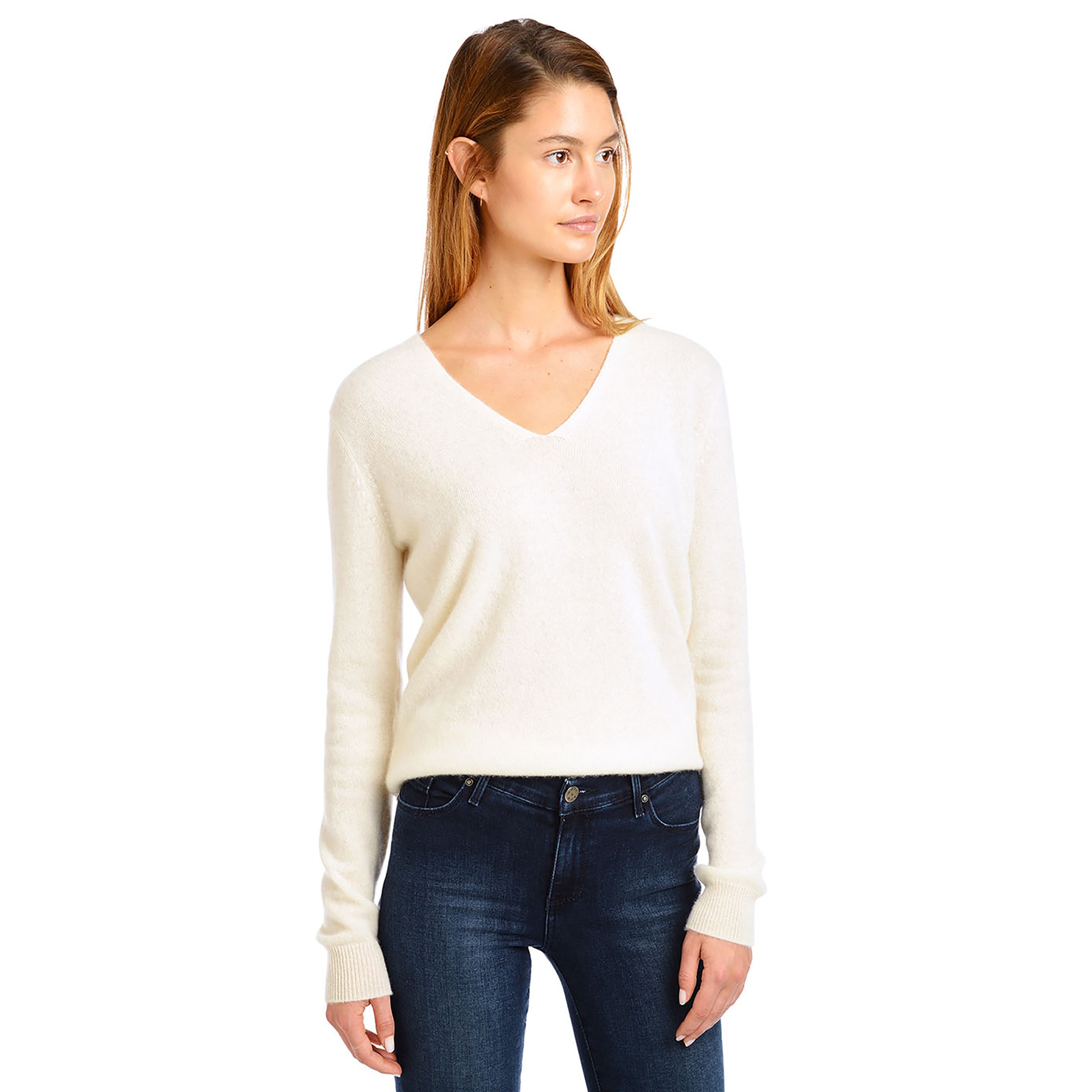 Women wearing Crème Cashmere V-Neck Willow Sweater